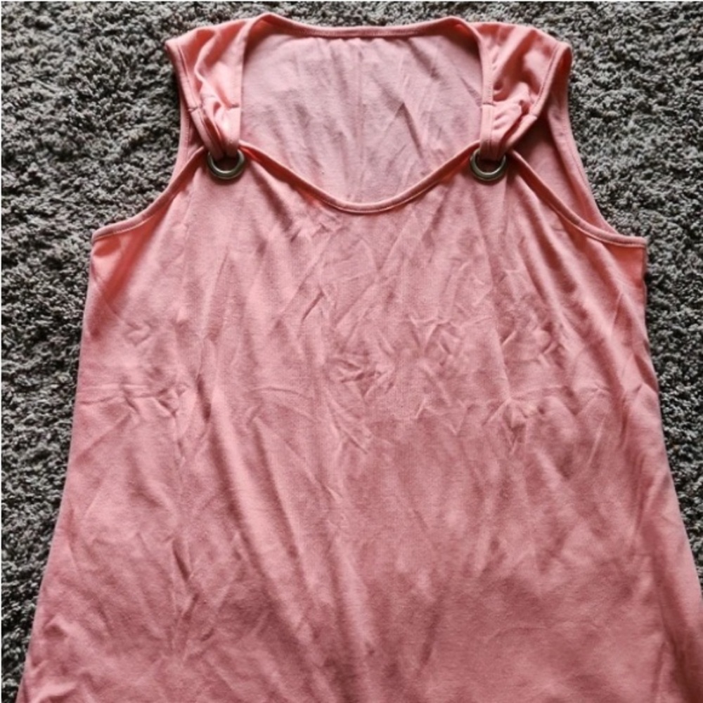Sleeveless top